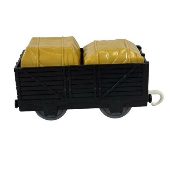 Thomas TOMY Trackmaster Salty VIDEO Train + Black Troublesome Truck w/ Cargo Car - Picture 9 of 16